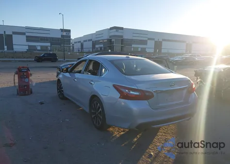 2018 Nissan Altima 2.5 Sl z USA, uszkodzony, nr VIN 1N4AL3AP1JC212730